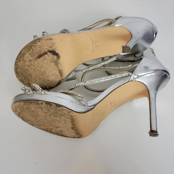 Nina Womens Heels Size 10 Silver Rhinestone Strappy Gladiator Back Zip - Picture 10 of 12